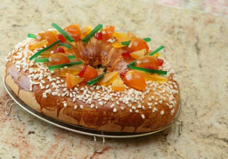 King Cake Click to see more detail. King Cake