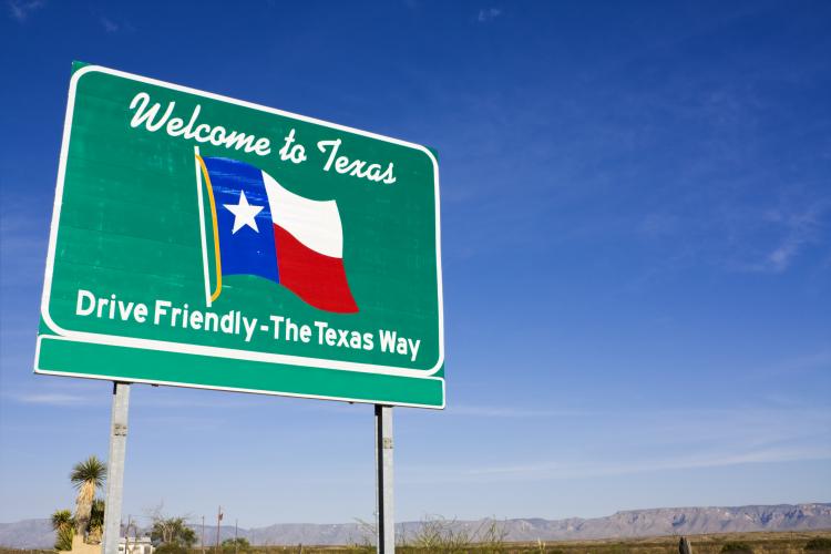 Welcome sign greeting at the border of Texas, United States.