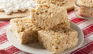 Homemade marshmallow rice krispy treat in bar form.