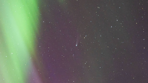 Image of comet C/2025 A6 (Lemmon) and an aurora, taken by timeanddate.com’s Brendan Goodenough in northern Norway on October 19, 2025.