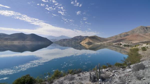 The Puclaro Embalse (reservior) in the Elqui Valley, Chile, on a particularly calm day.