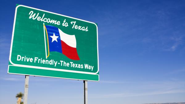 Welcome sign greeting at the border of Texas, United States.