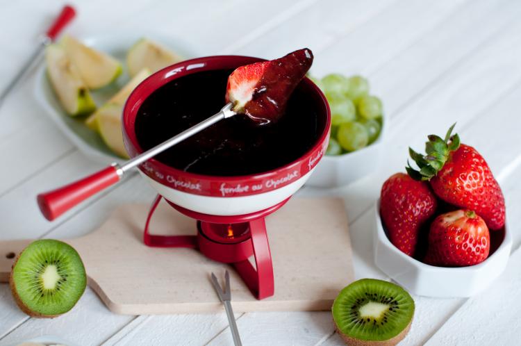 Chocolate fondue: Everything about its history and varieties