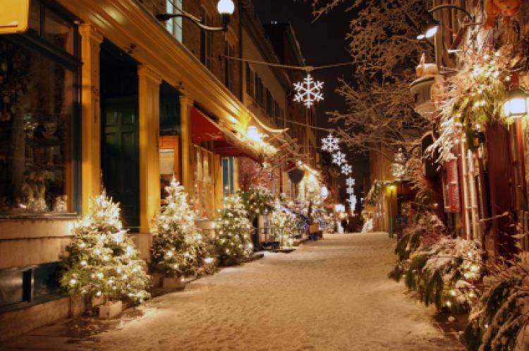 canada post delivery hours christmas eve