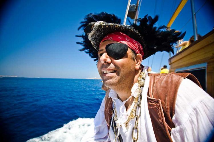 Martie Knows Parties - BLOG - Summer Entertaining: Host a Pirate