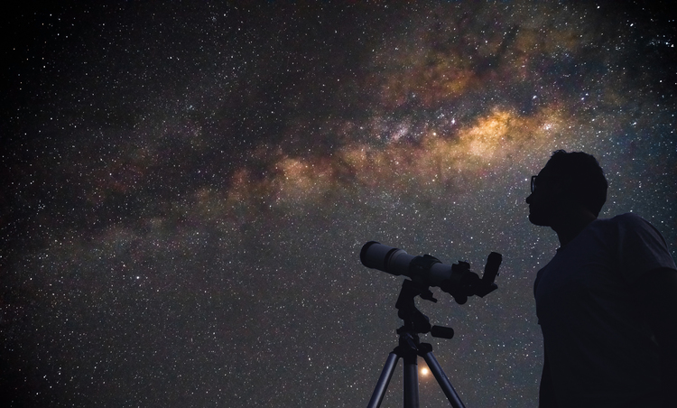 stargazing-astronomer-telescope.jpg